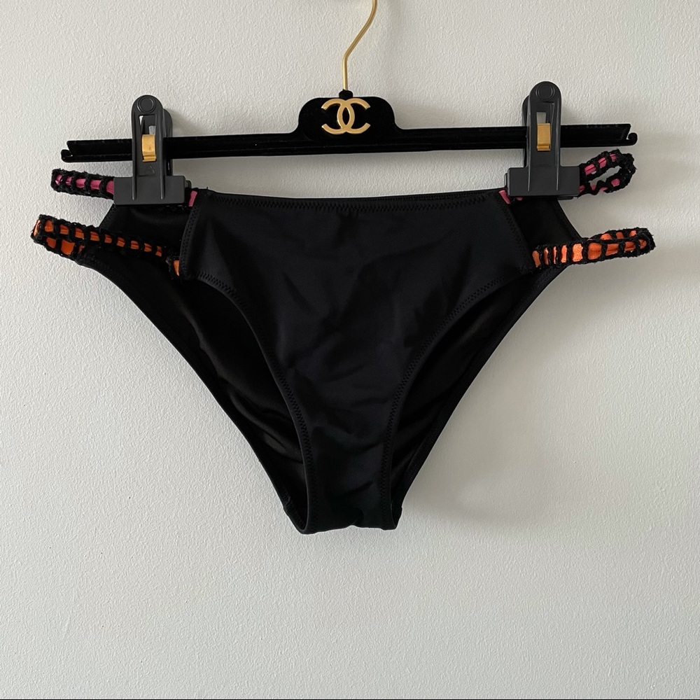 Victoria’s Secret bikini bottom size medium cut out side pink orange detail